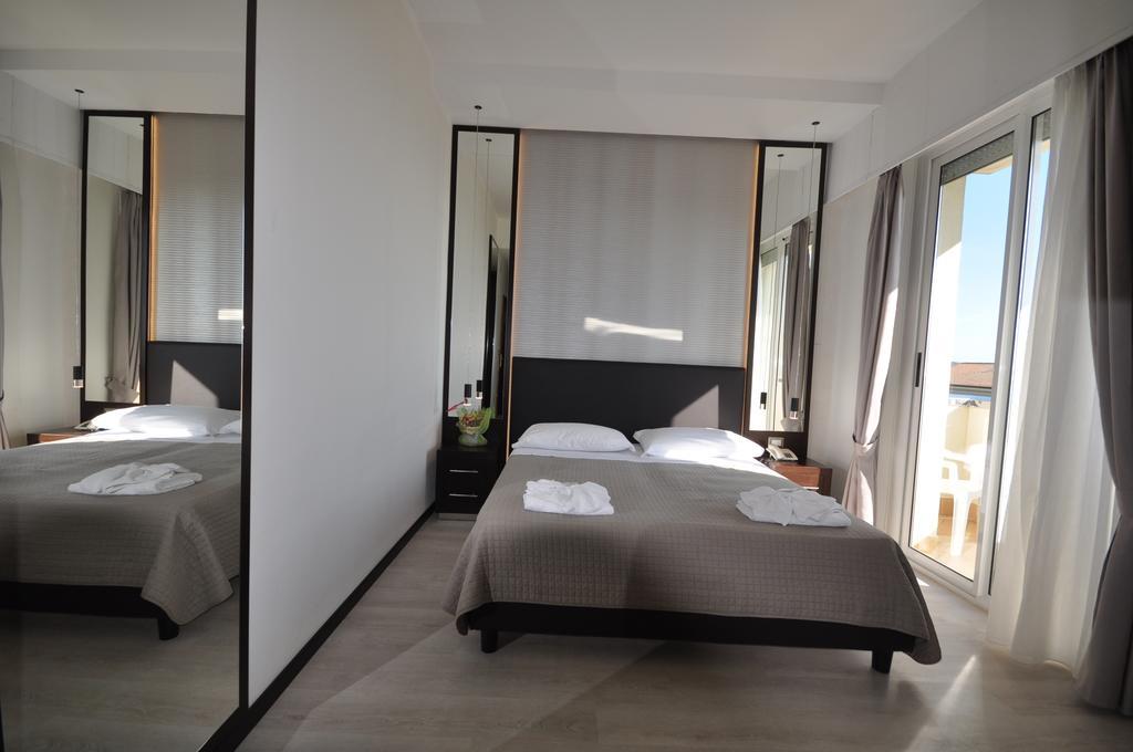 רימיני Hotel Adriatic&Beauty מראה חיצוני תמונה