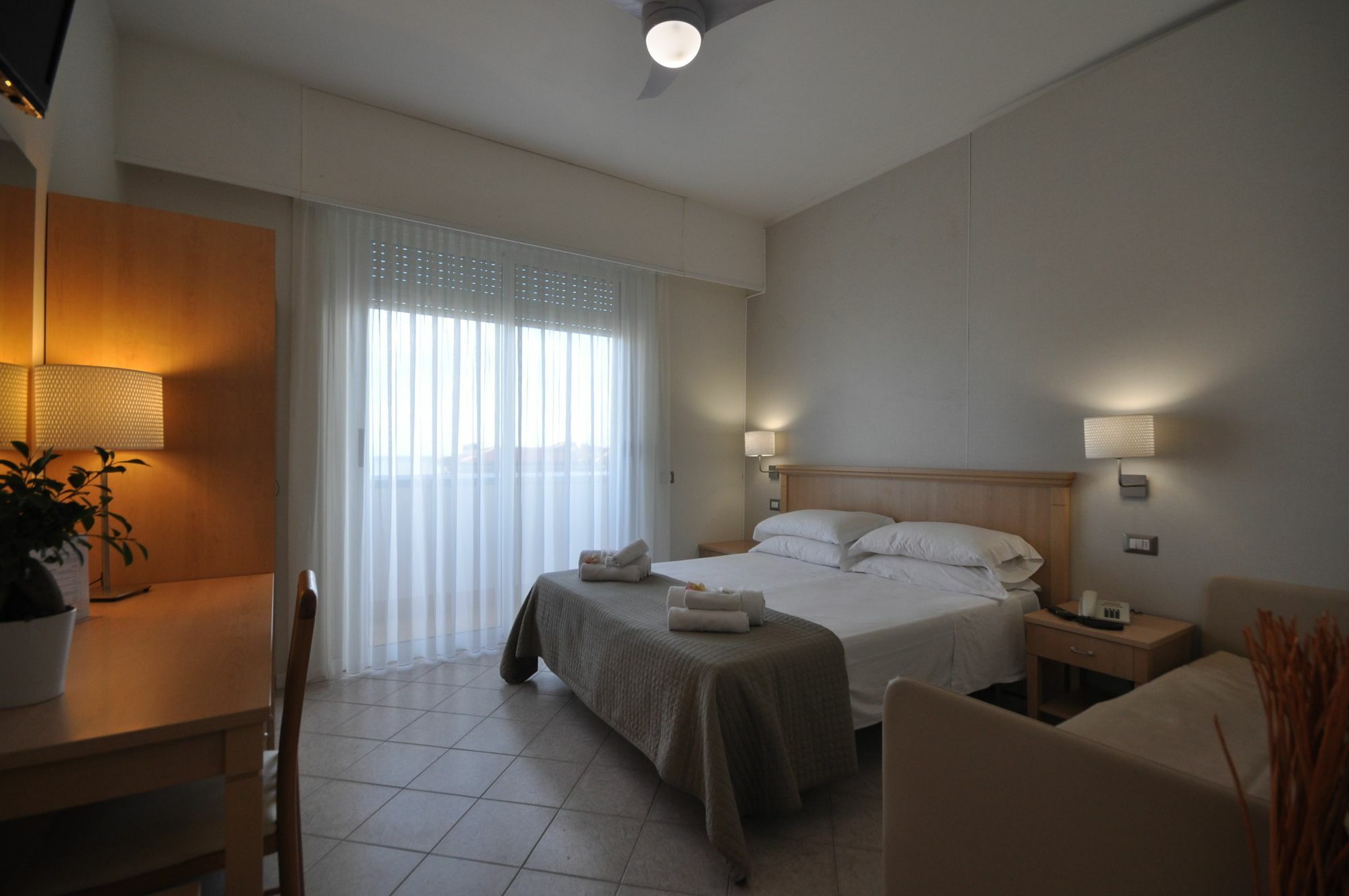 רימיני Hotel Adriatic&Beauty מראה חיצוני תמונה